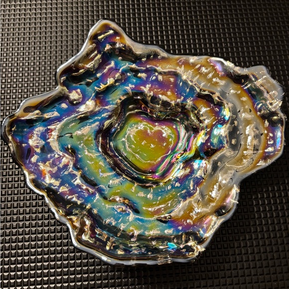 Other - Iridescent Oyster Clam Shell Glass Bowl